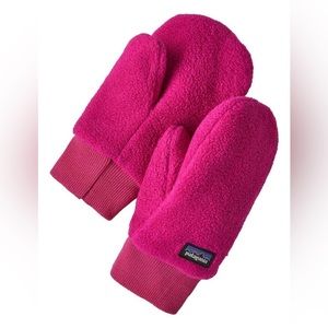 Patagonia baby pita pocket mittens dark pink